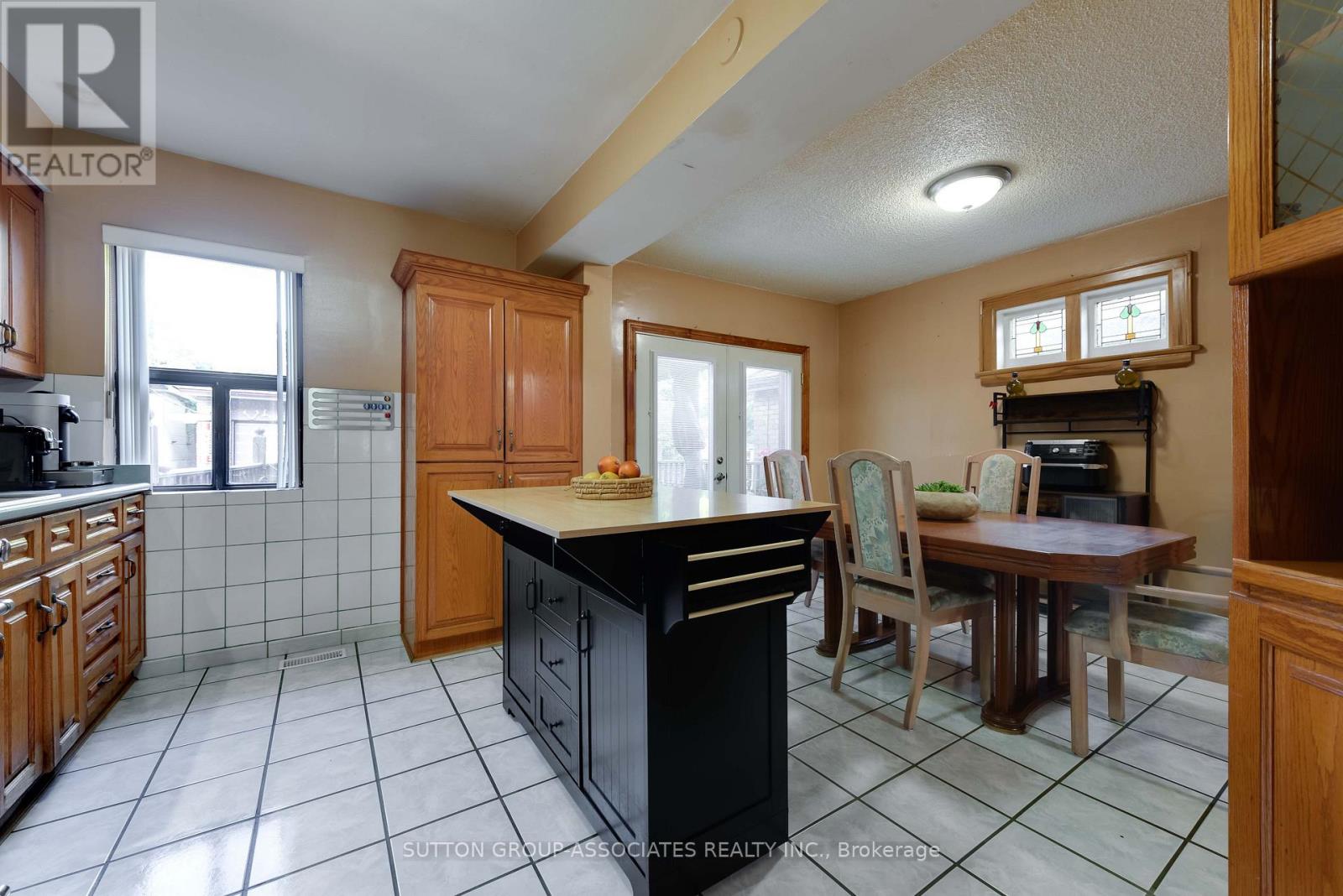 219 ATLAS AVENUE - 14
