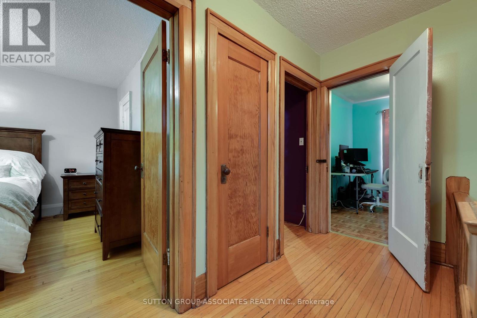 219 ATLAS AVENUE - 18