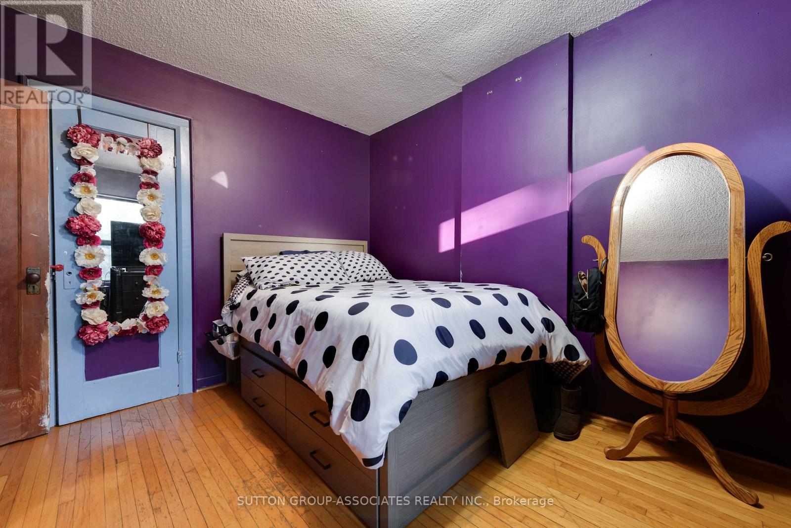 219 ATLAS AVENUE - 25