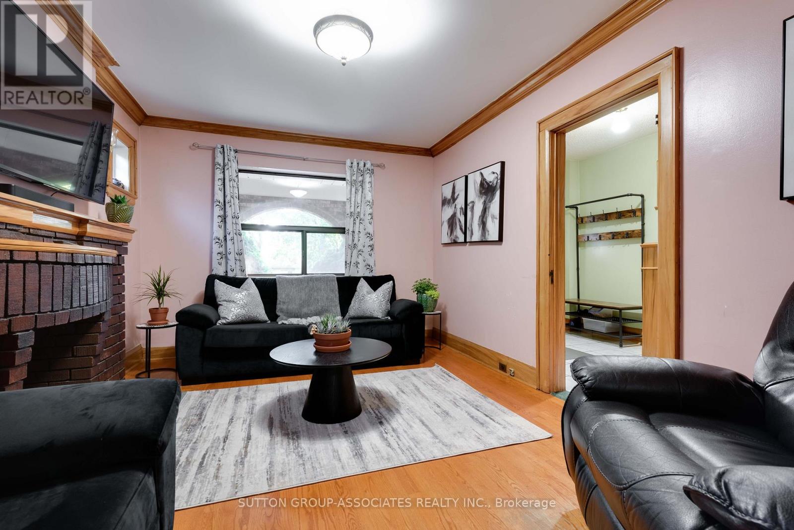 219 ATLAS AVENUE - Image 6
