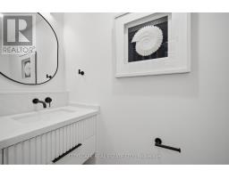 10a Holmstead Avenue, Toronto, ON M4B1T1 Photo 18