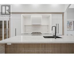 Kitchen - 10a Holmstead Avenue, Toronto, ON M4B1T1 Photo 6