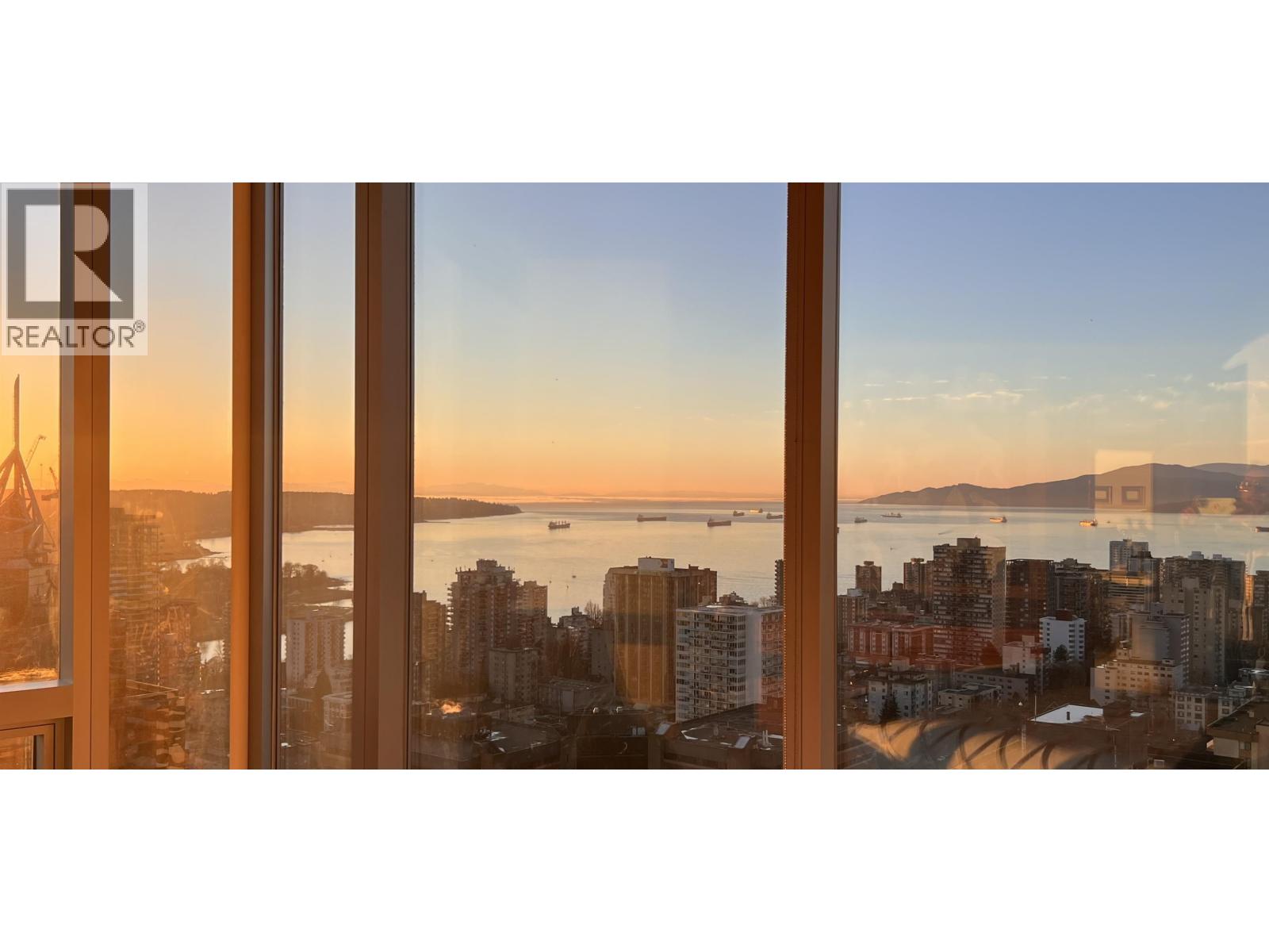 2 Bed, 2 Bath House for Sale in Vancouver – 3704 938 NELSON STREET, Vancouver – MLS# R3152773 - Image 31