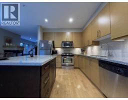 2982 Chesterfield Avenue, North Vancouver, BC V7N3M6 Photo 8