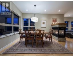 2982 Chesterfield Avenue, North Vancouver, BC V7N3M6 Photo 9