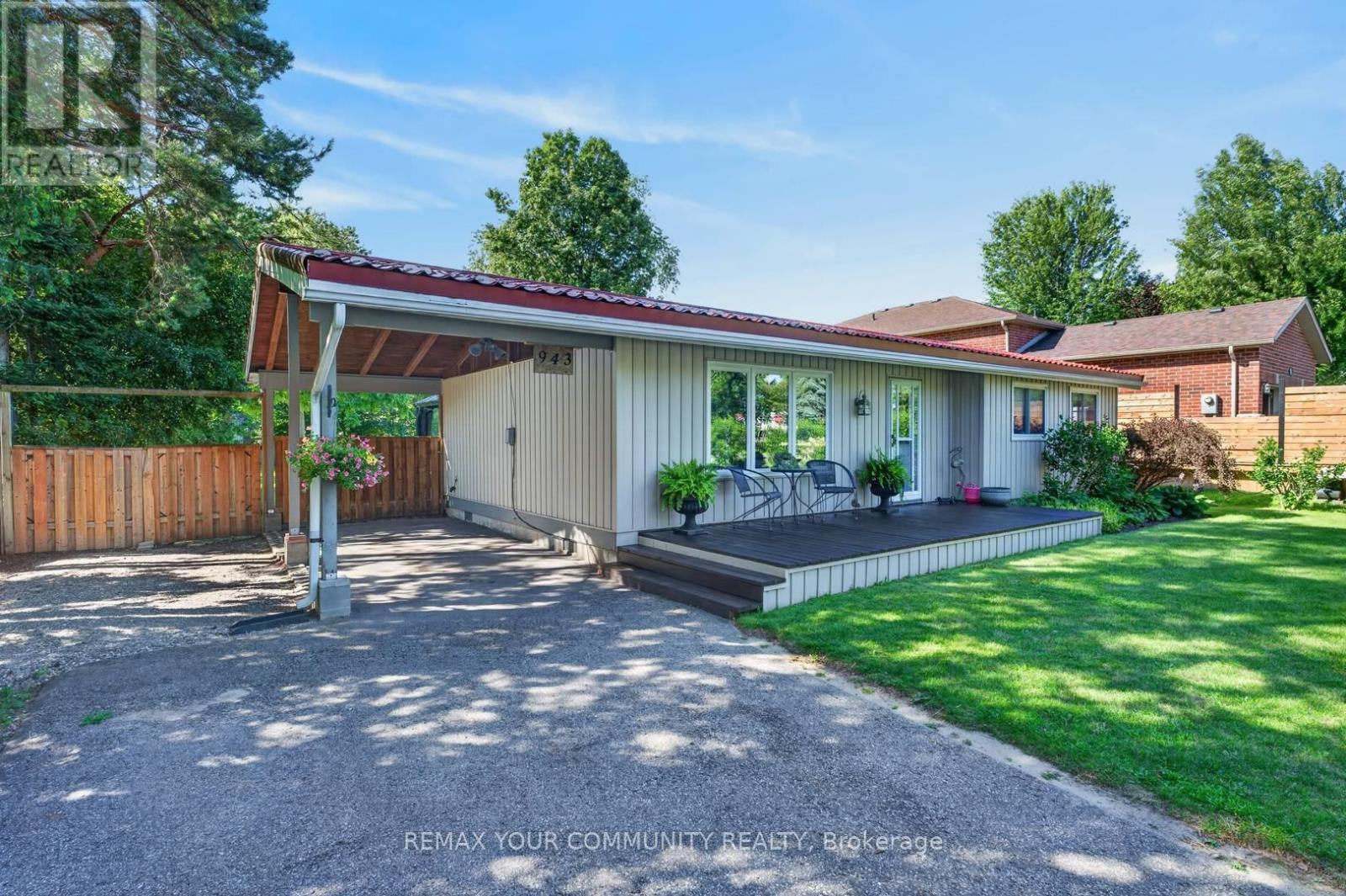 943 BLACKWOODS AVENUE - 2