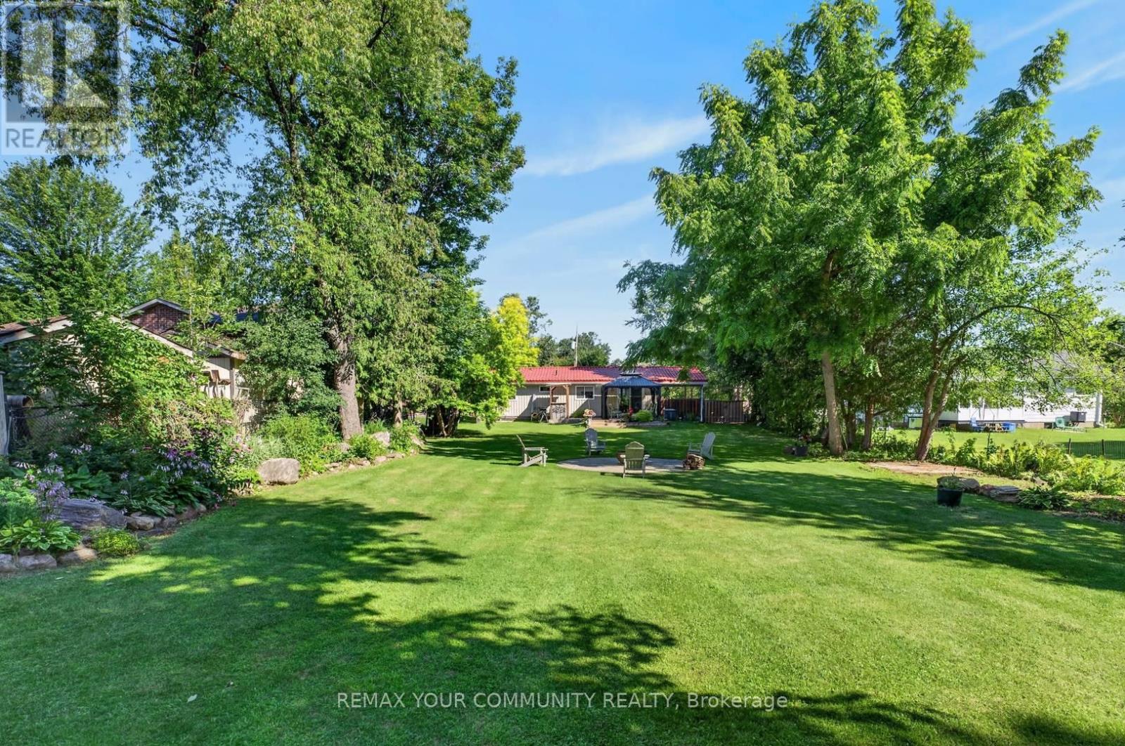 943 BLACKWOODS AVENUE - 23