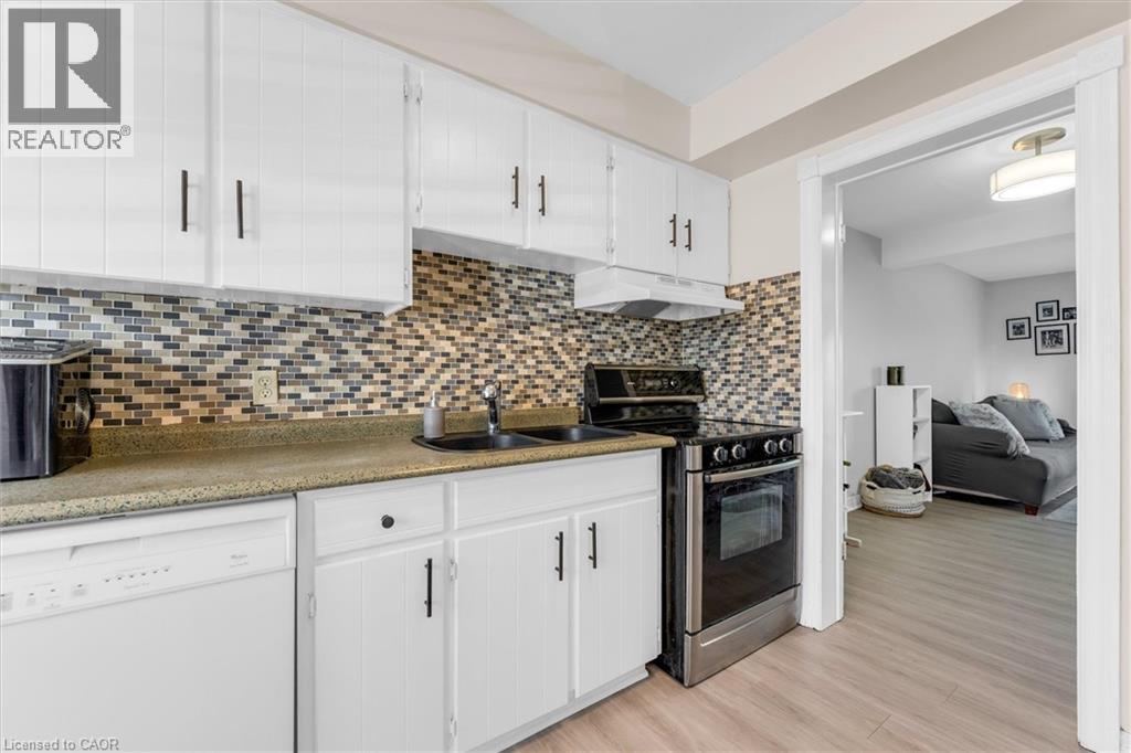 #97 77 LINWELL Road - 7