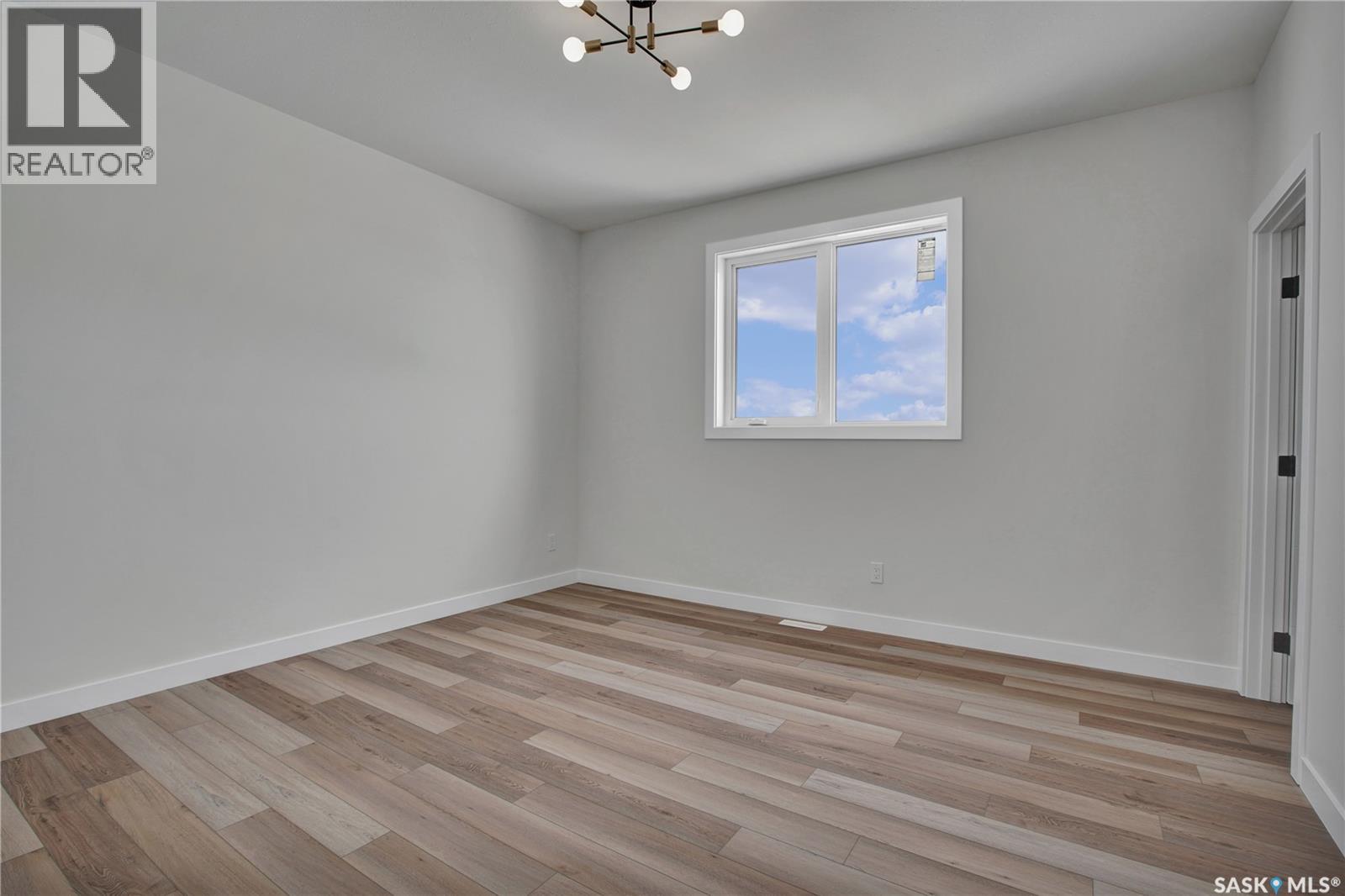 220 Veterans DRIVE - Image 13