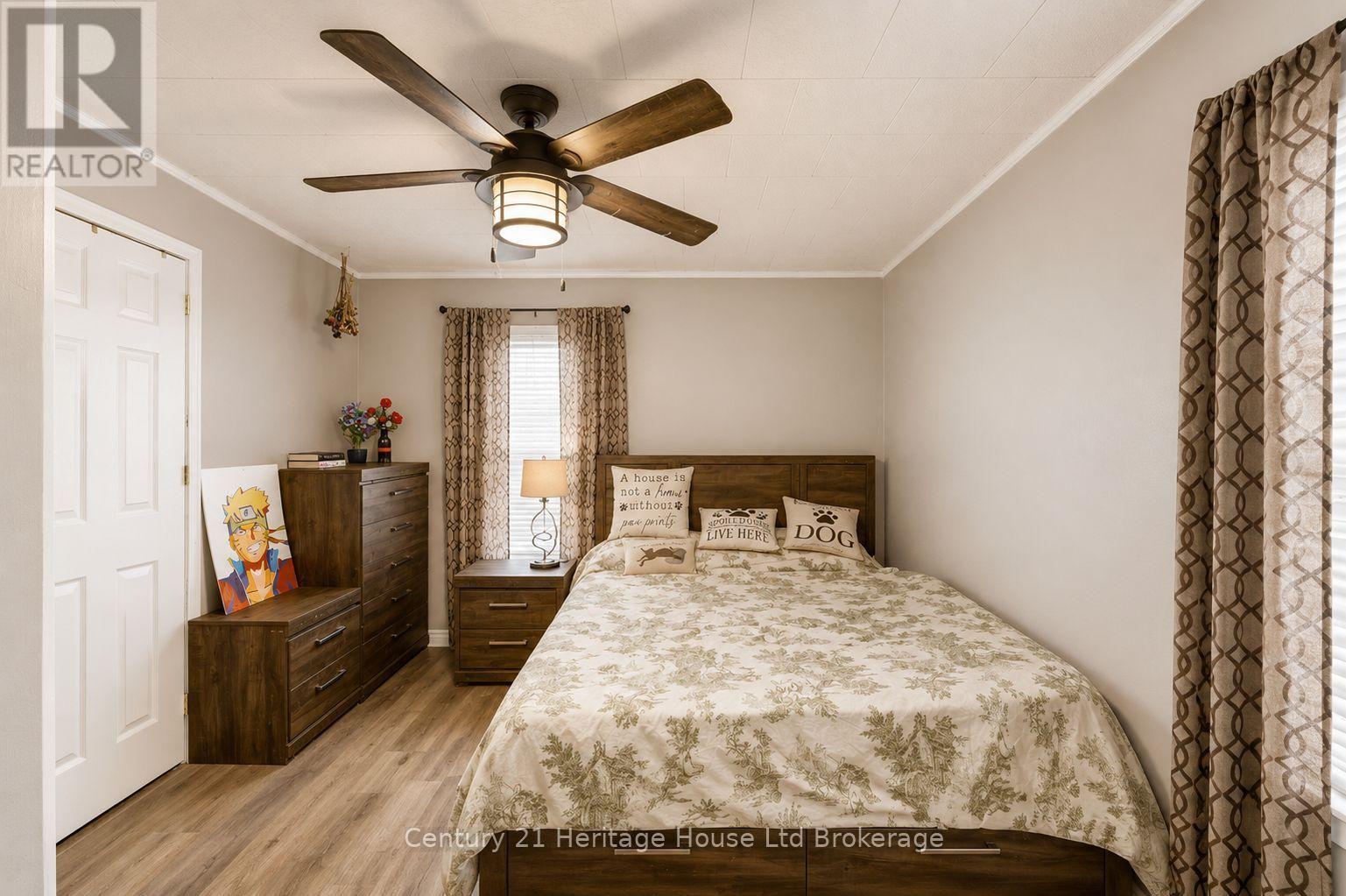 11 WOOD STREET W - Image 33