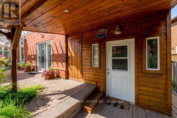 3 STONEGATE DRIVE - 5