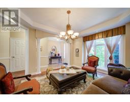 Primary Bedroom - 3885 Eglinton Avenue, Mississauga, ON L5M7Z7 Photo 6