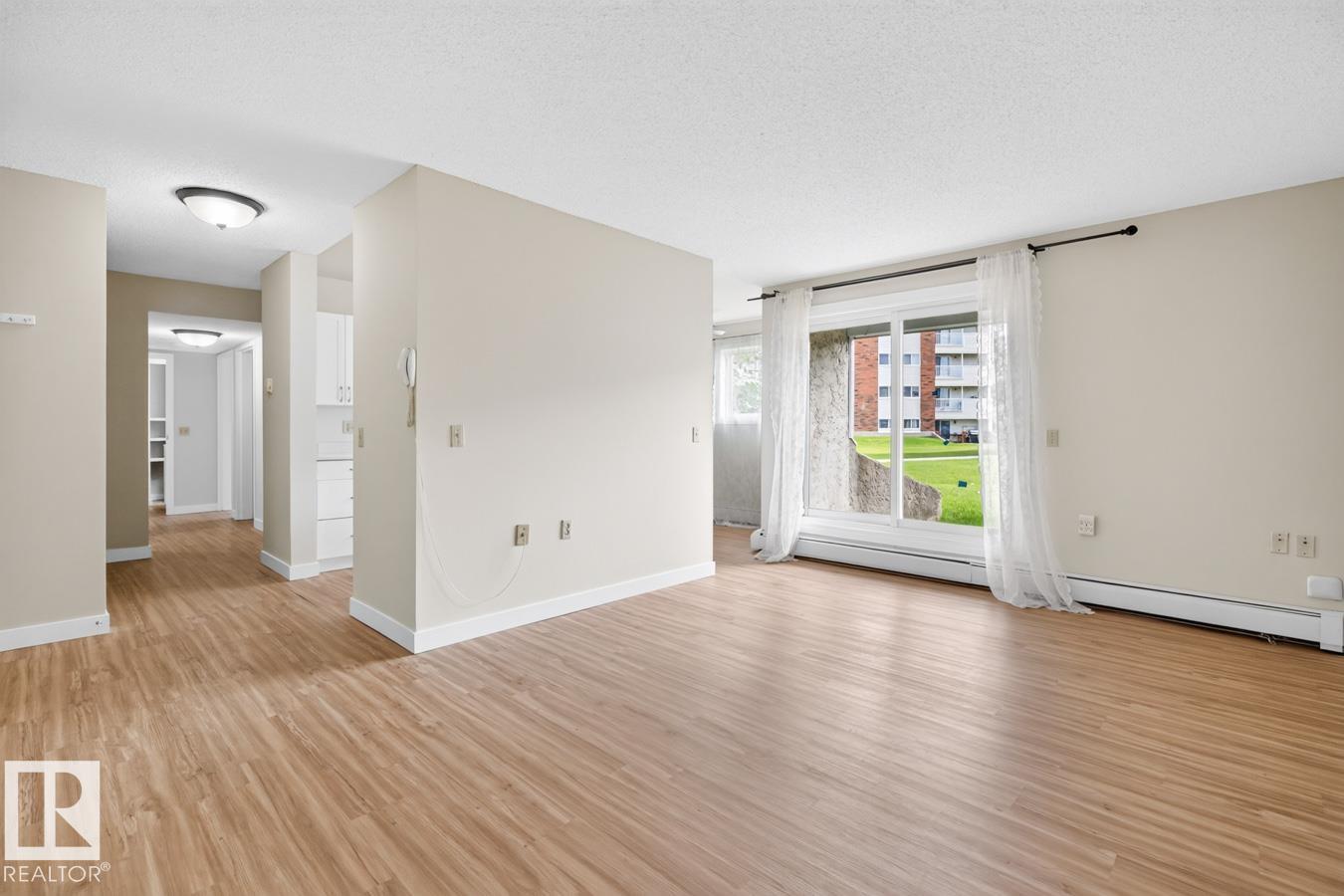 #5 11265 31 AV NW - 2