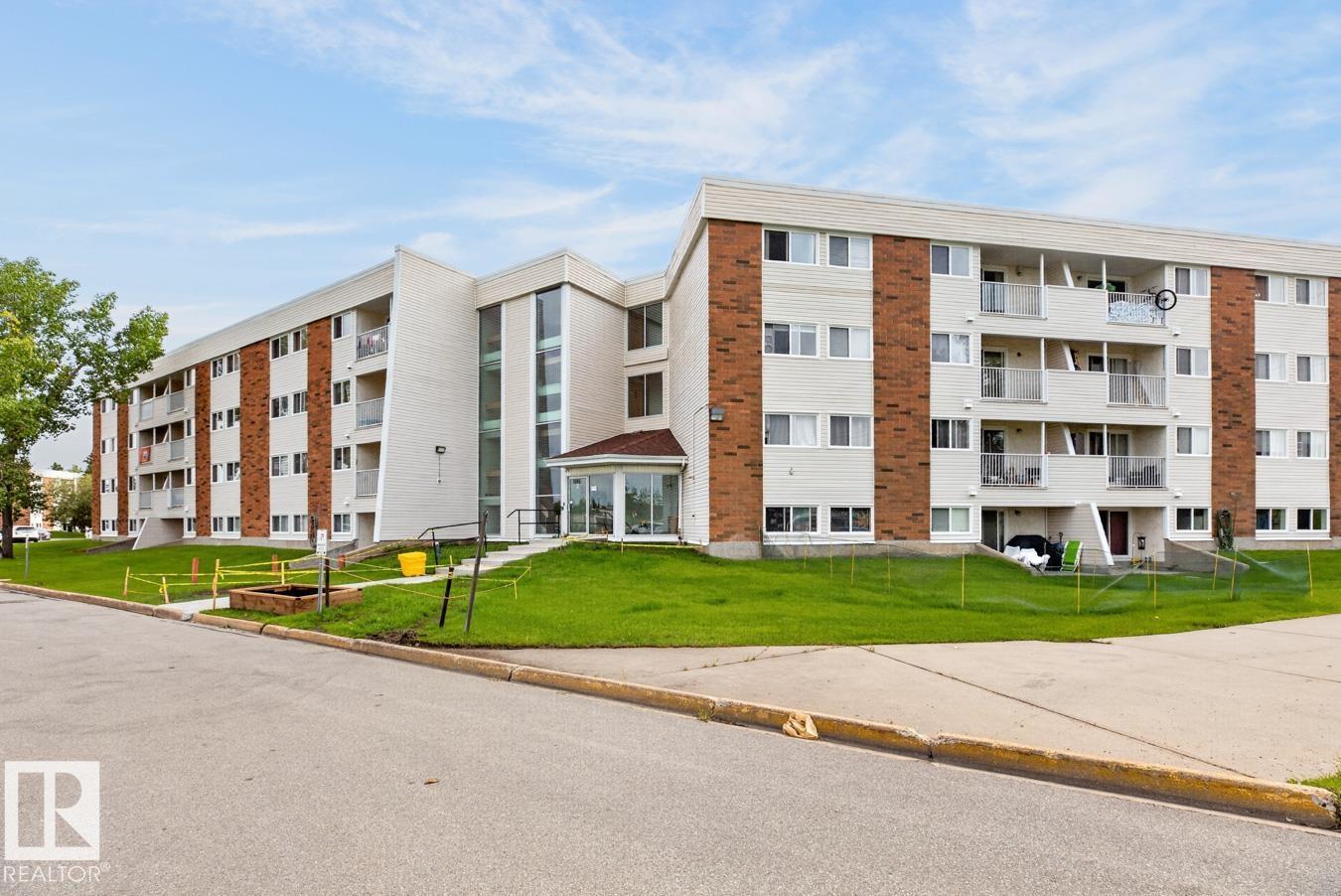 #5 11265 31 AV NW - 30