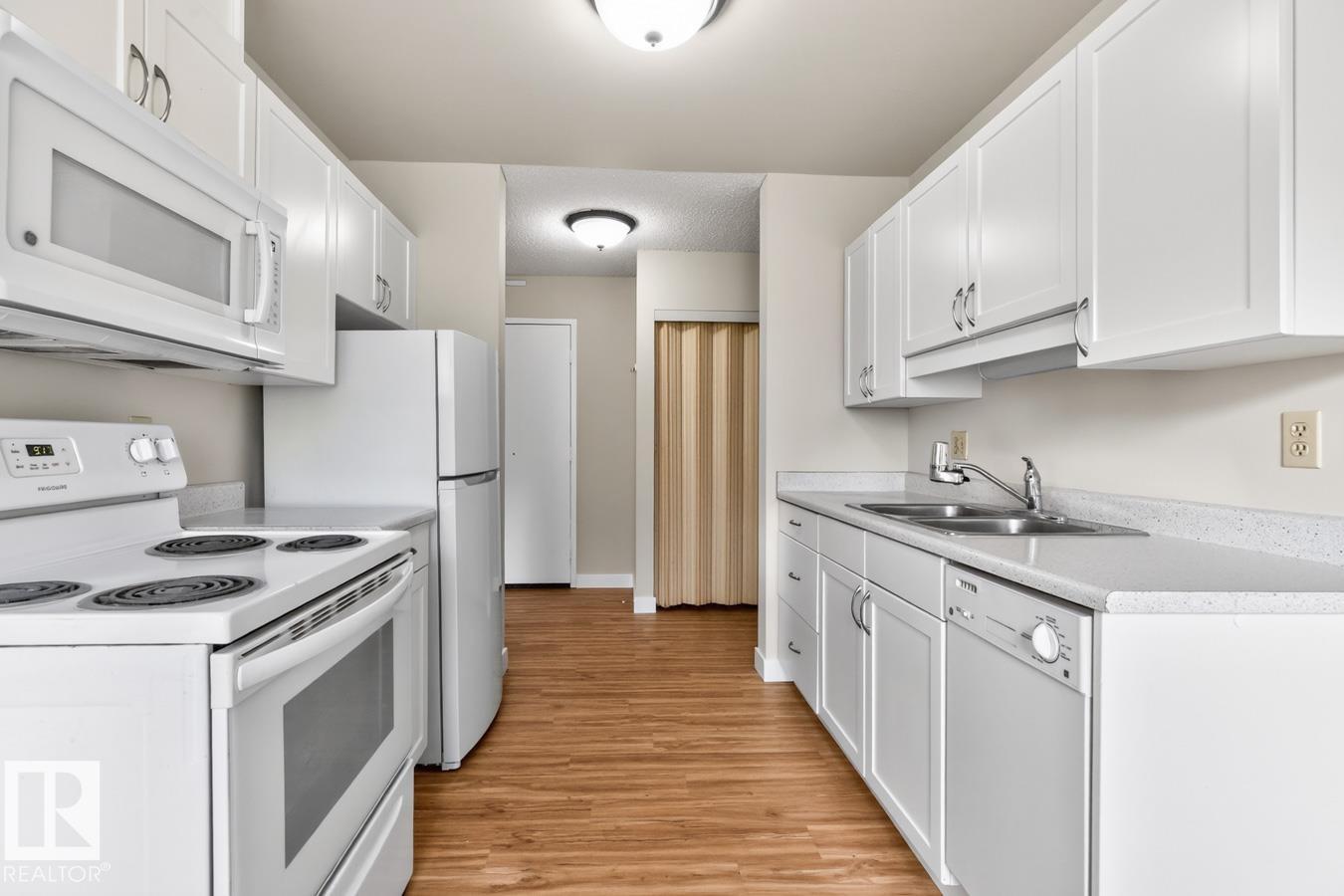 #5 11265 31 AV NW - Image 5