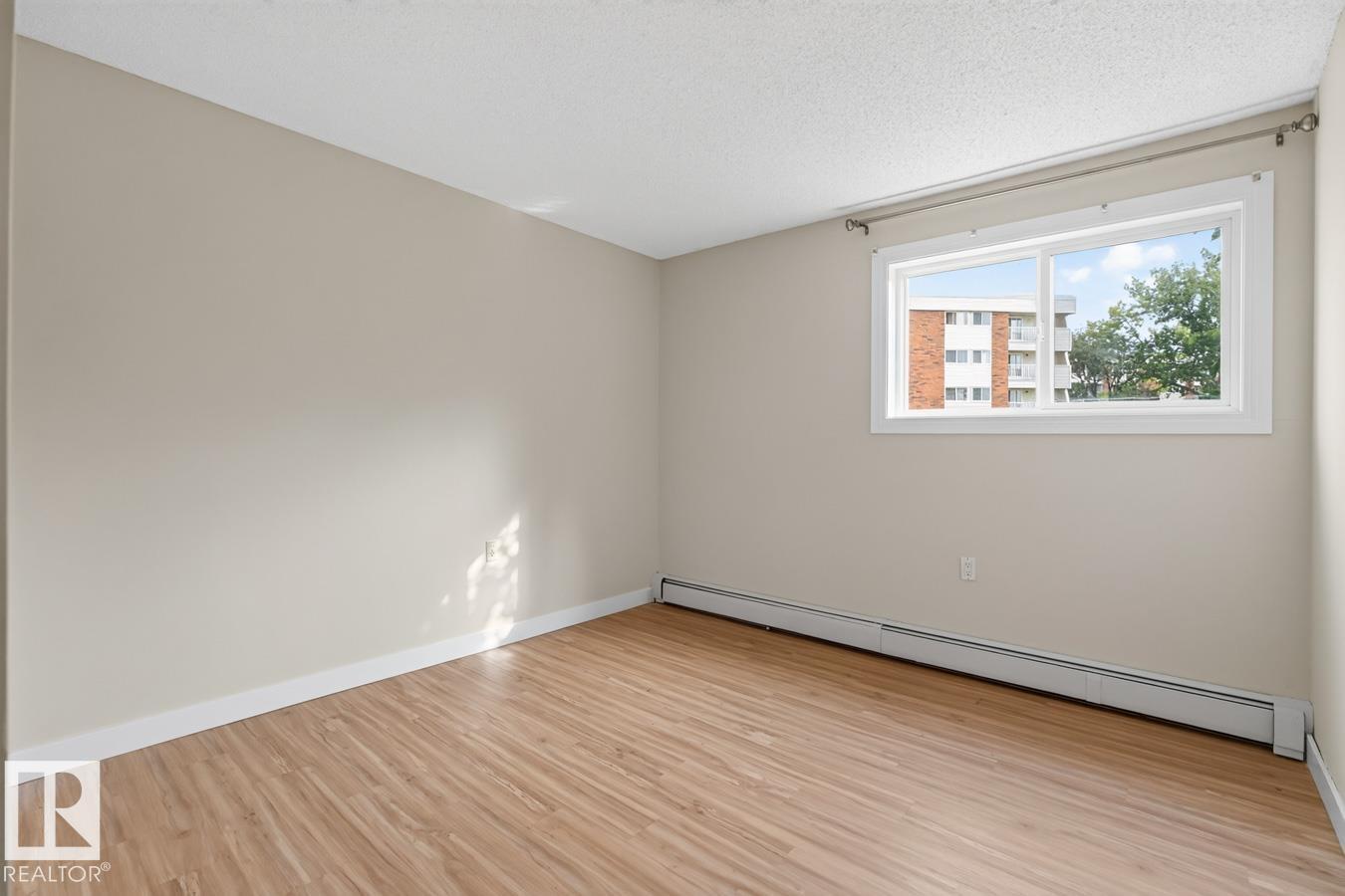 #5 11265 31 AV NW - Image 9