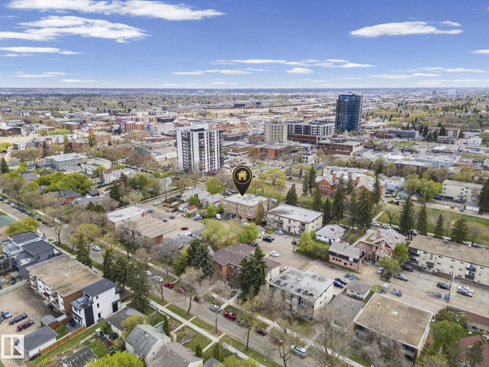 10518 84 AV NW - 32