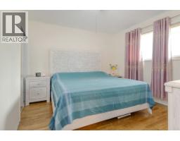 21727 Ridgeway Crescent, Maple Ridge, BC V2X3Z6 Photo 13