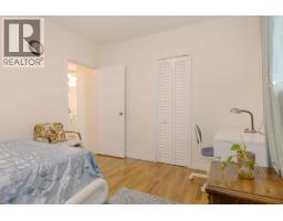 21727 Ridgeway Crescent, Maple Ridge, BC V2X3Z6 Photo 15