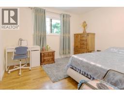 21727 Ridgeway Crescent, Maple Ridge, BC V2X3Z6 Photo 16