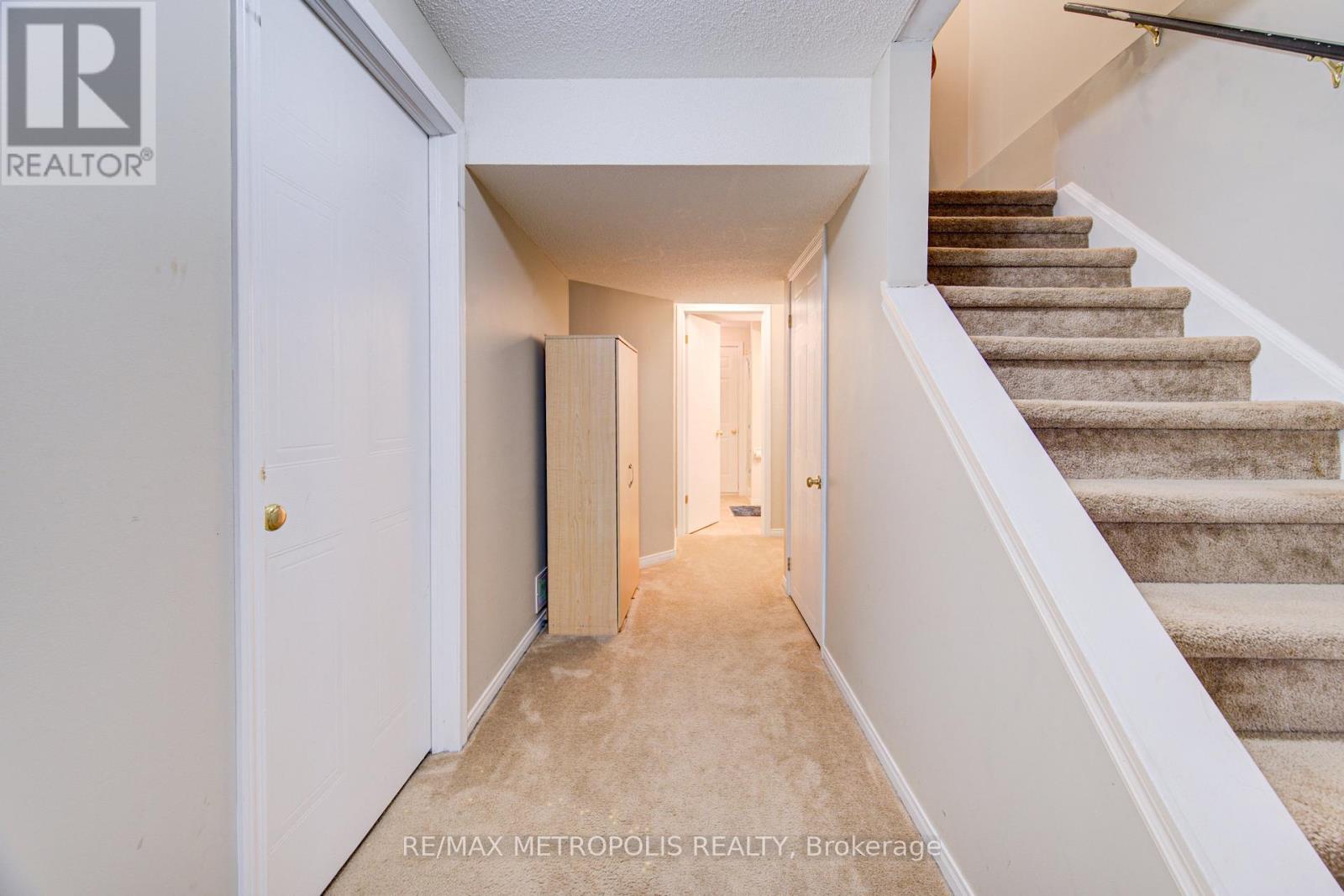 #37 124 GOSLING GARDENS - 28