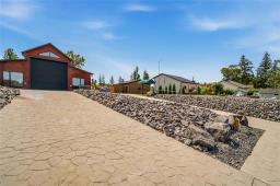 162 Grand Circle Drive, Petersfield, MB R0C2L0 Photo 9