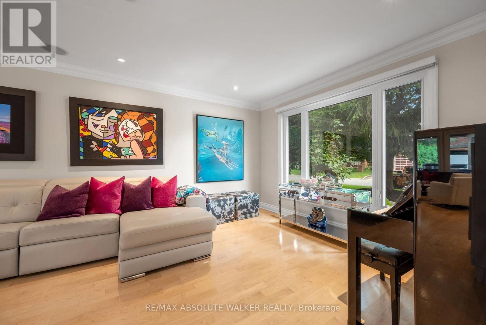 5 Bed, 5 Bath House for Sale in Ottawa – 56 ALDRIDGE WAY, Ottawa – MLS# X13639136 - Image 9
