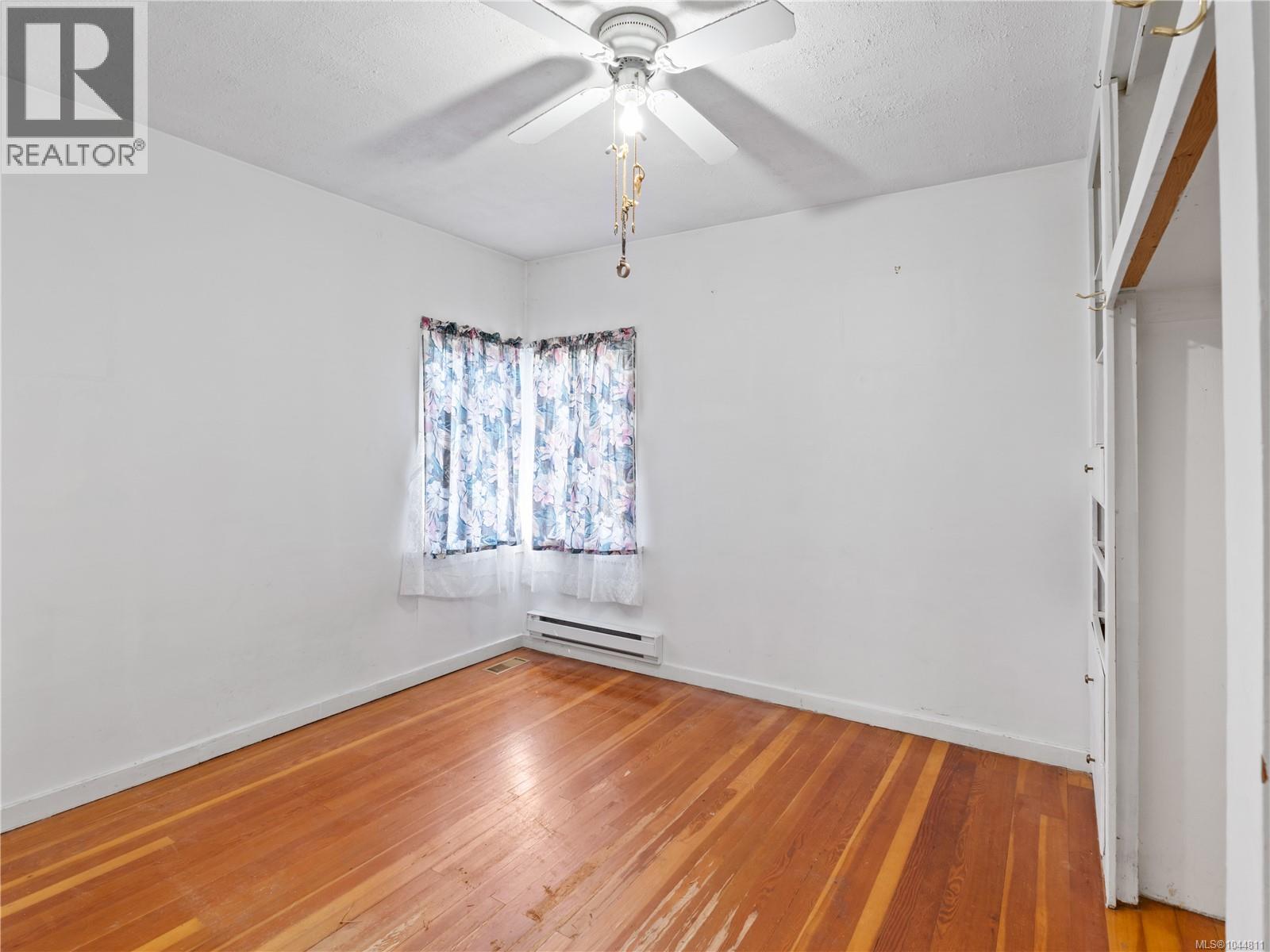 2968 Arbutus St - Image 9