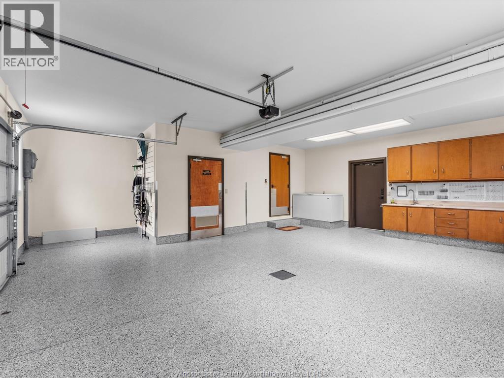 106 KAEL CRESCENT - 39