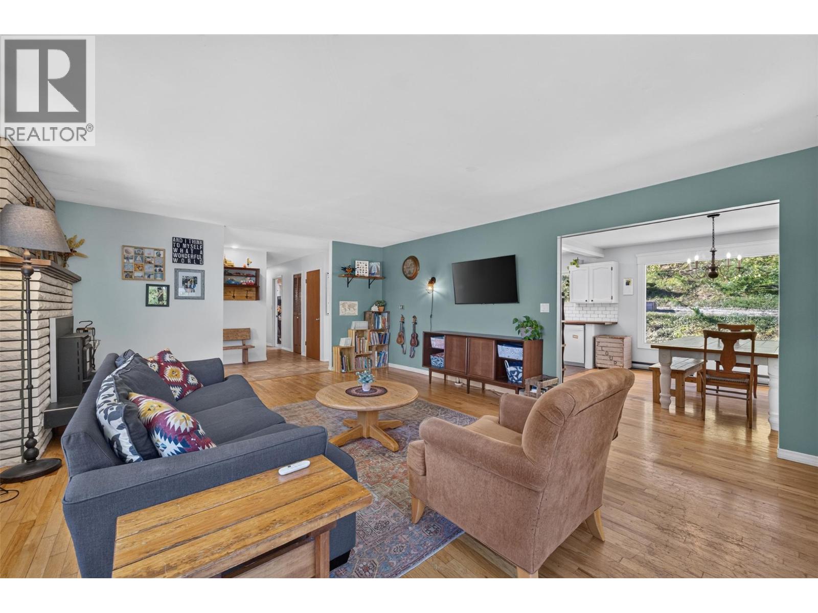  450 20 Avenue Southwest, Salmon Arm