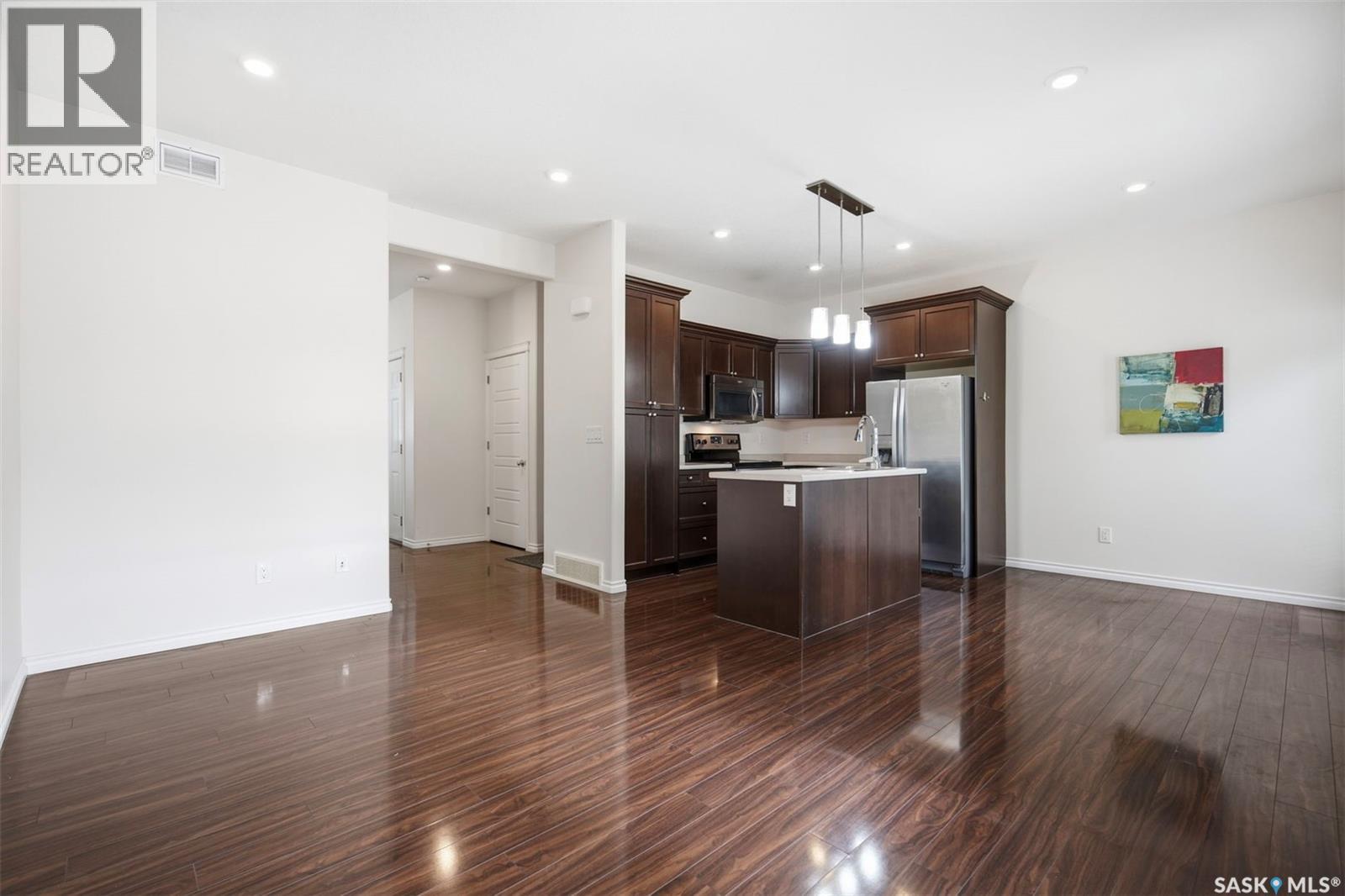 #2 115 Veltkamp CRESCENT - 9