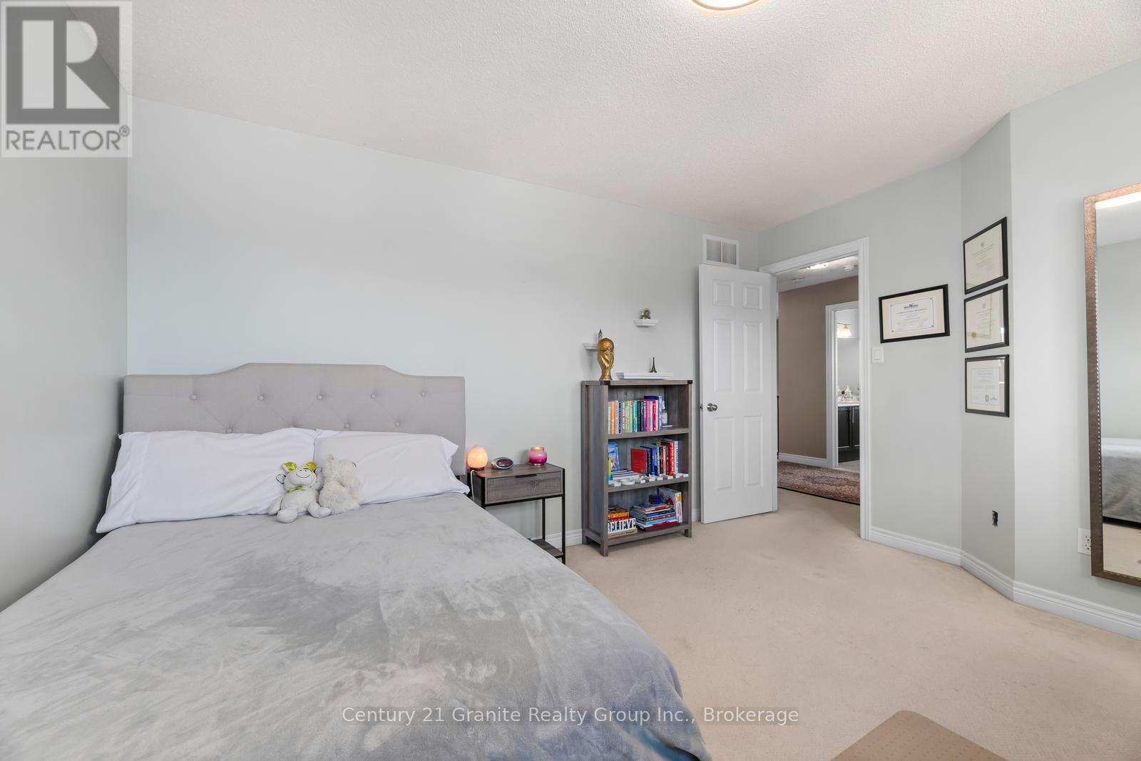 94 HOCKLEY AVENUE - Image 30