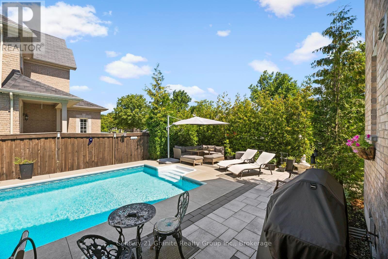 94 HOCKLEY AVENUE - 43