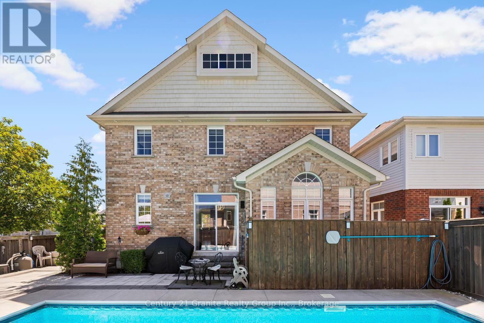 94 HOCKLEY AVENUE - 48