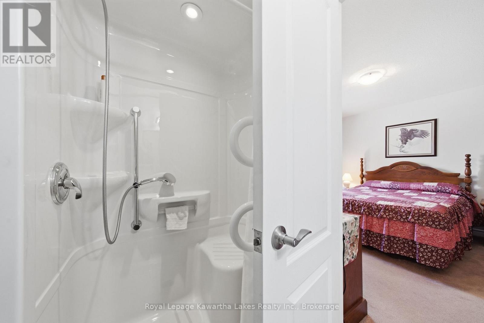 32 GEE CRESCENT - 19