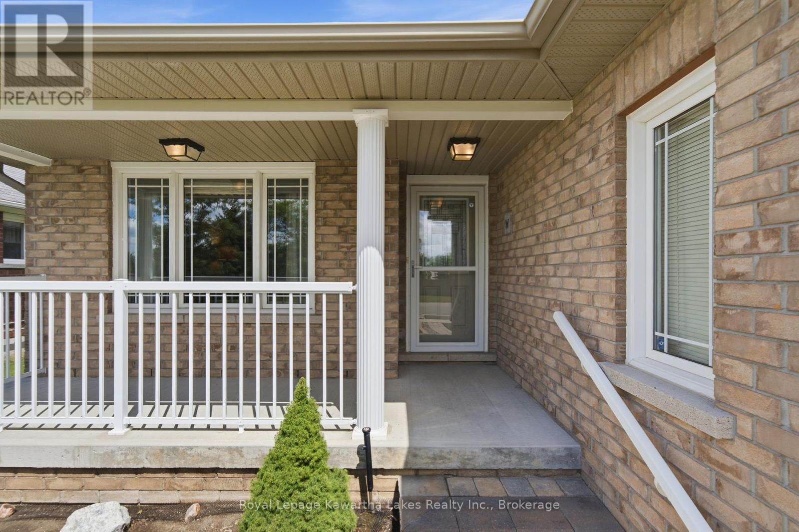 32 GEE CRESCENT - Image 3
