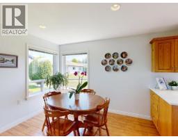3pc Ensuite bath - A-4903 Parsons Court, Powell River, BC V8A5V7 Photo 8