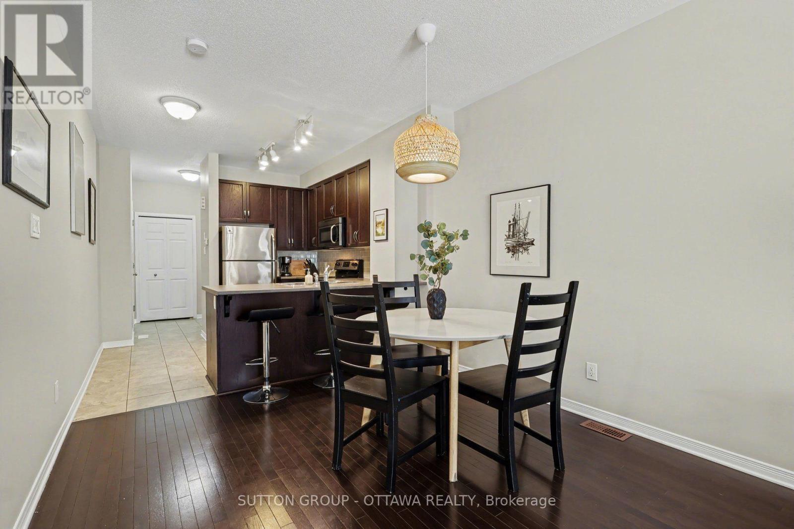 2 Bed, 2 Bath House for Sale in Ottawa – 340 LONDON TERRACE, Ottawa – MLS# X13640710 - Image 10