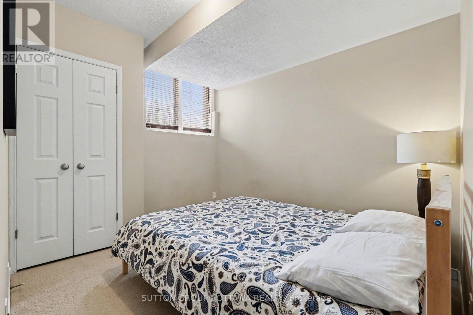 340 LONDON TERRACE - 23