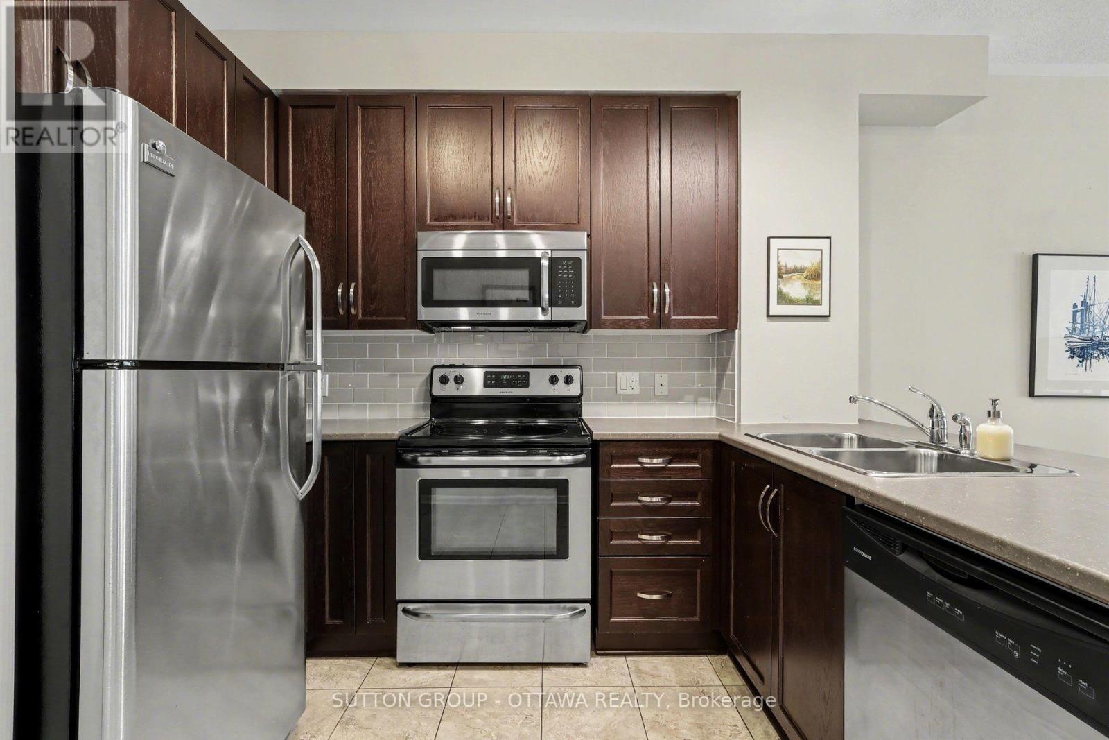 340 LONDON TERRACE - 6