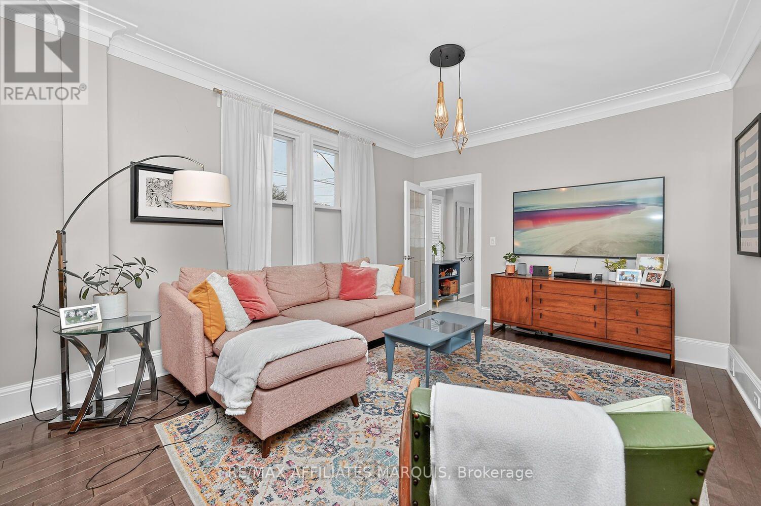 20 RIVER STREET - Image 9