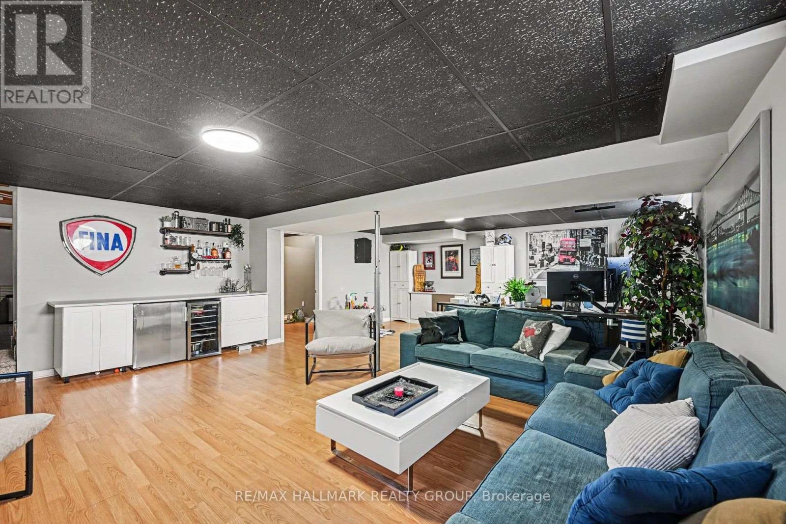 108 SNYE COURT - 24