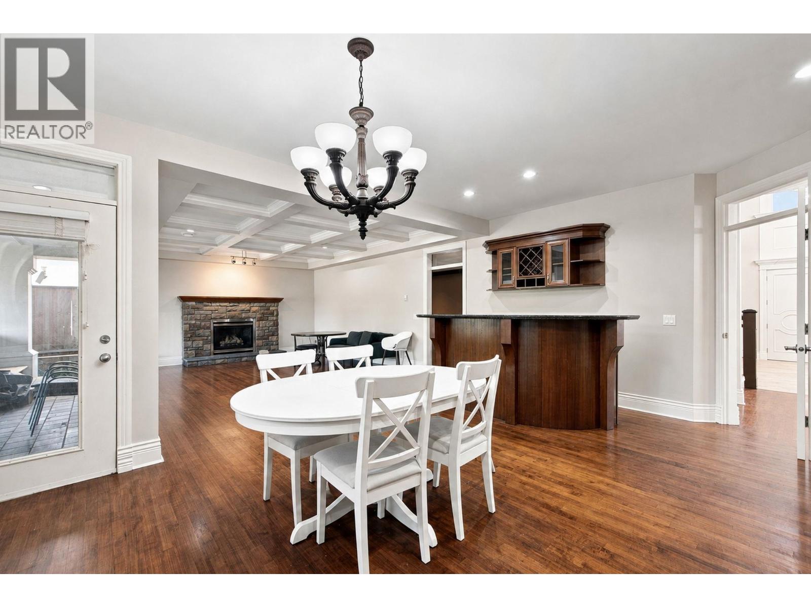 5671 FORSYTH Crescent, Richmond