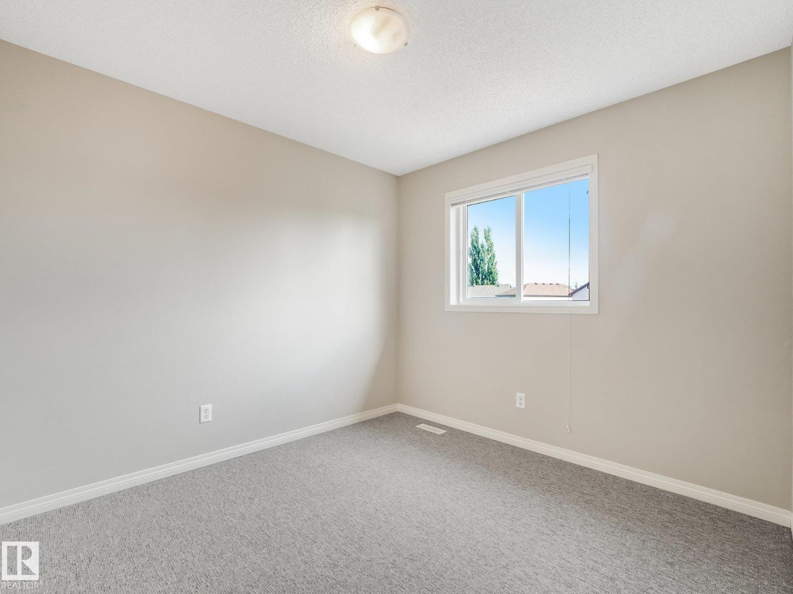 11844 21 AV SW - 11