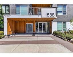 Living room - 415 1588 North Dairy Rd, Saanich, BC V8T3V4 Photo 6