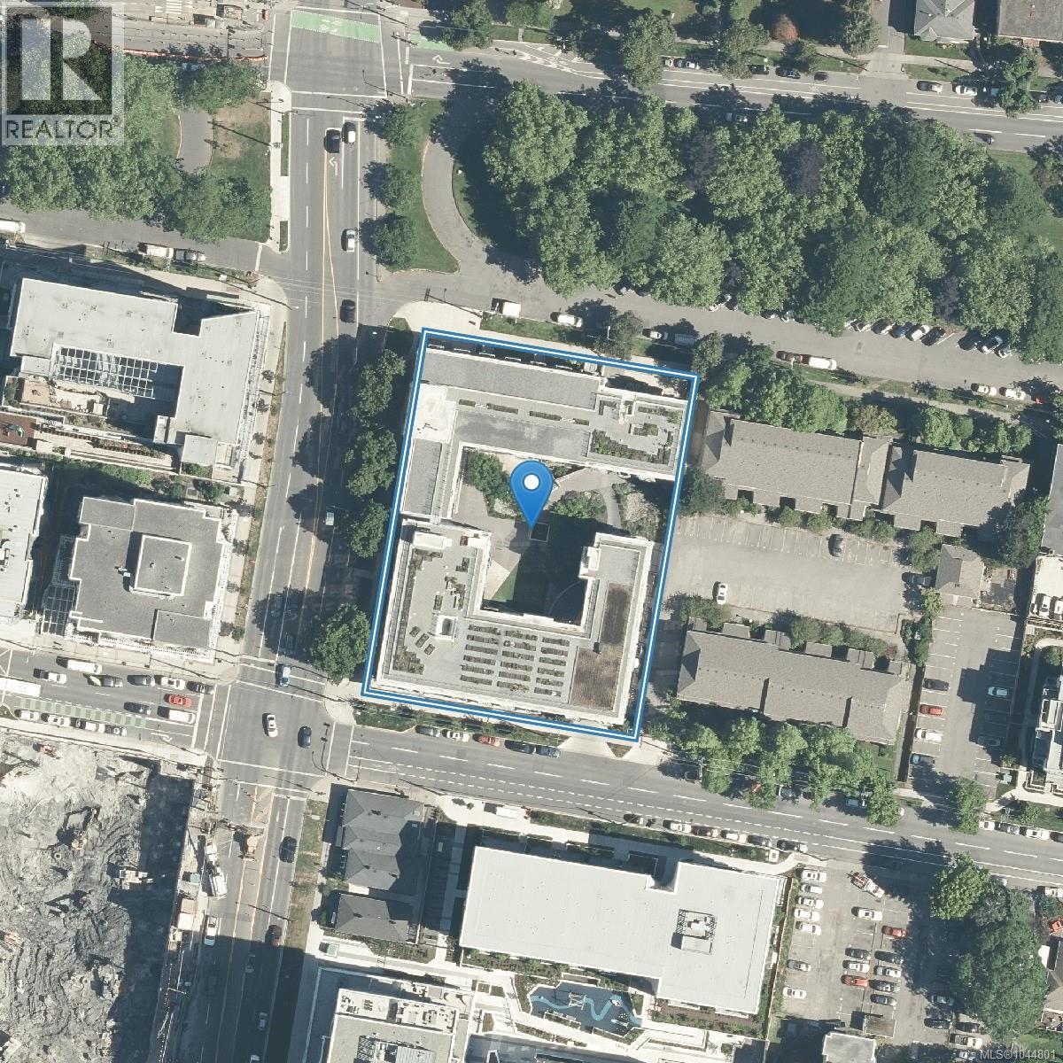 #S404 1411 Cook St - 35