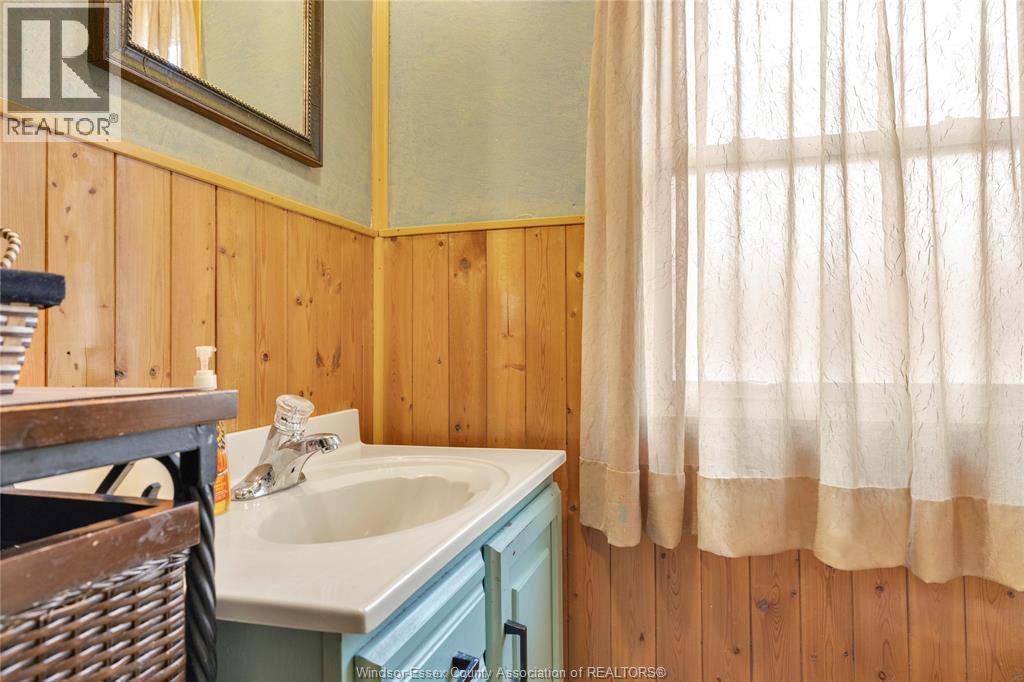 2453 TURNER ROAD - 11
