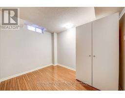 Bsmt - 32 Lansbury Drive, Toronto, ON M1V3H6 Photo 8