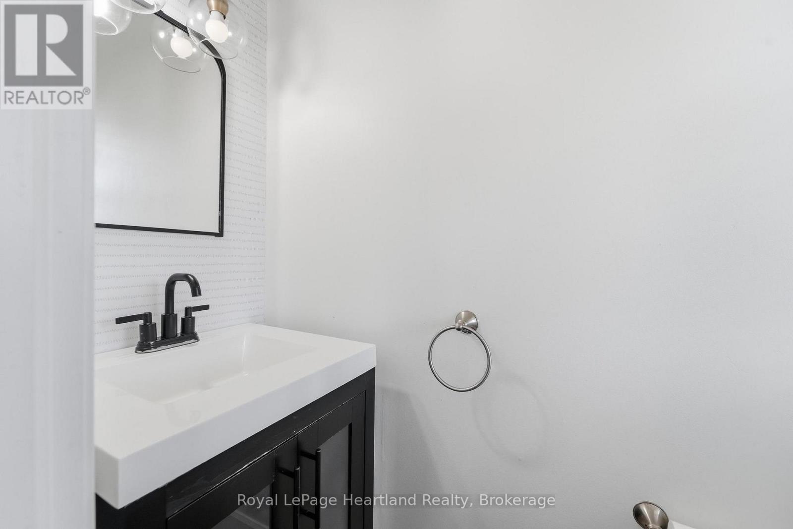 770 SCOTT STREET W - 13