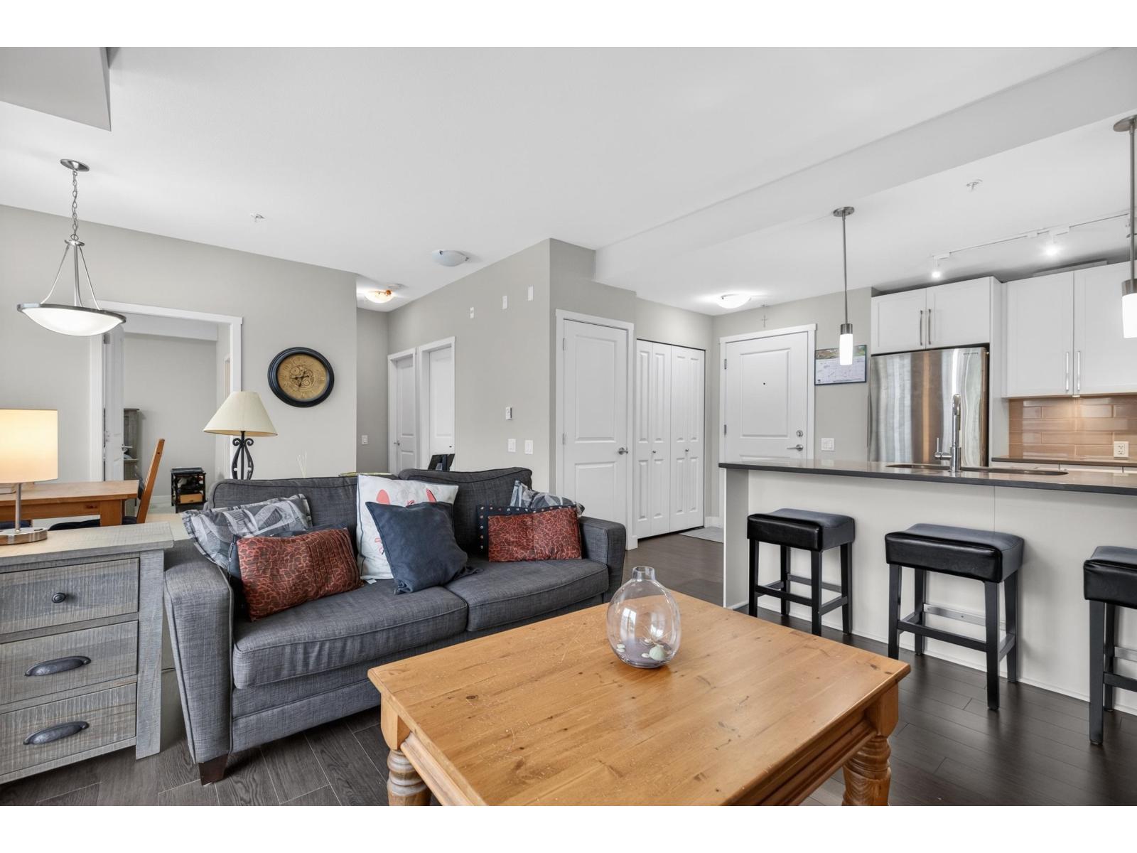 312 14358 60 AVENUE